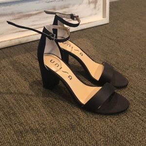 Unisa Block Glitter Heels